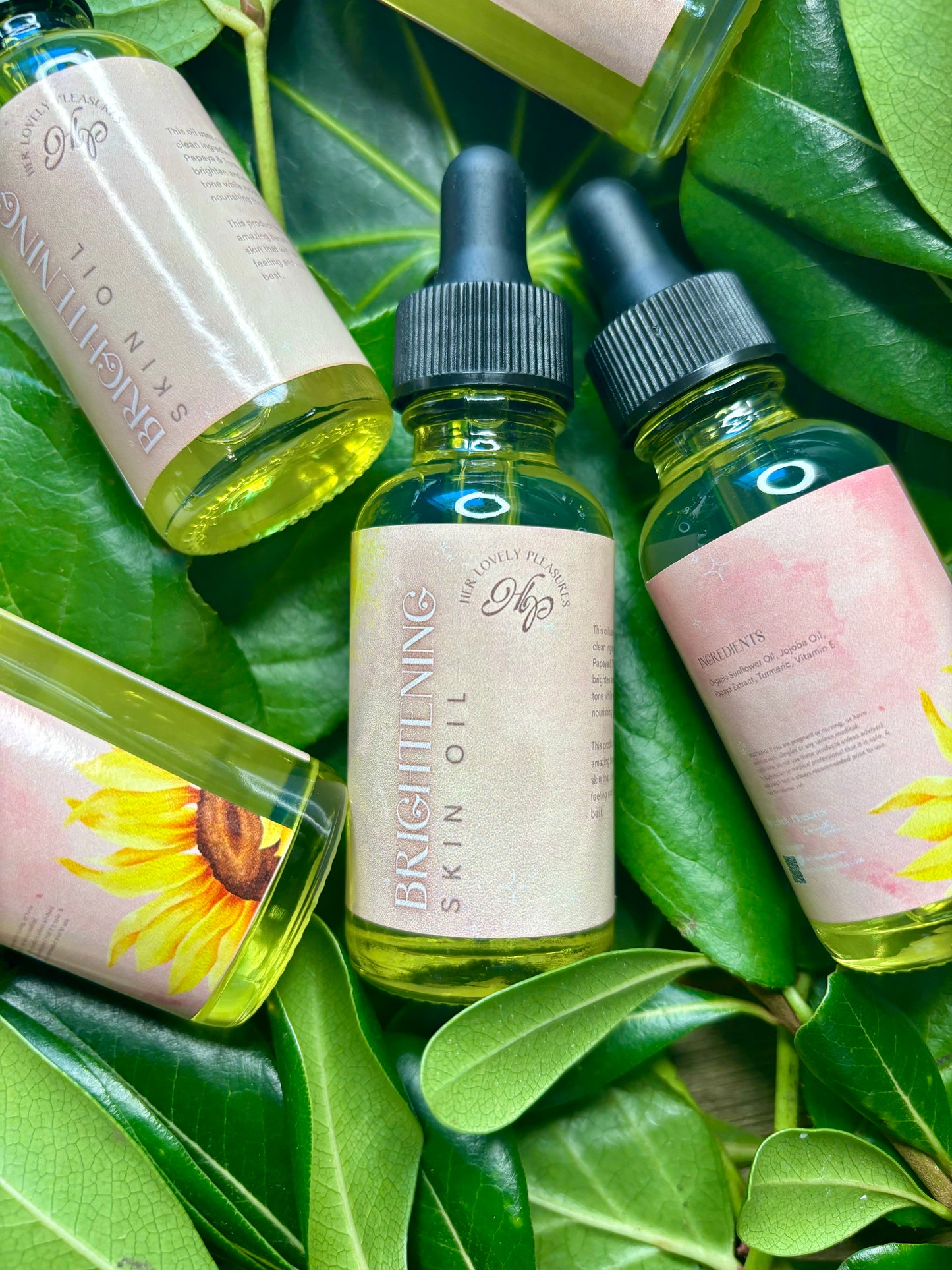 Brightening skin oil